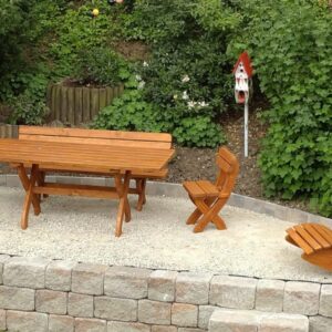 gartenmöbel aus massivholz – tisch, bänke & stühle im set