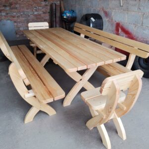 gartenmöbel aus massivholz – tisch, bänke & stühle im set