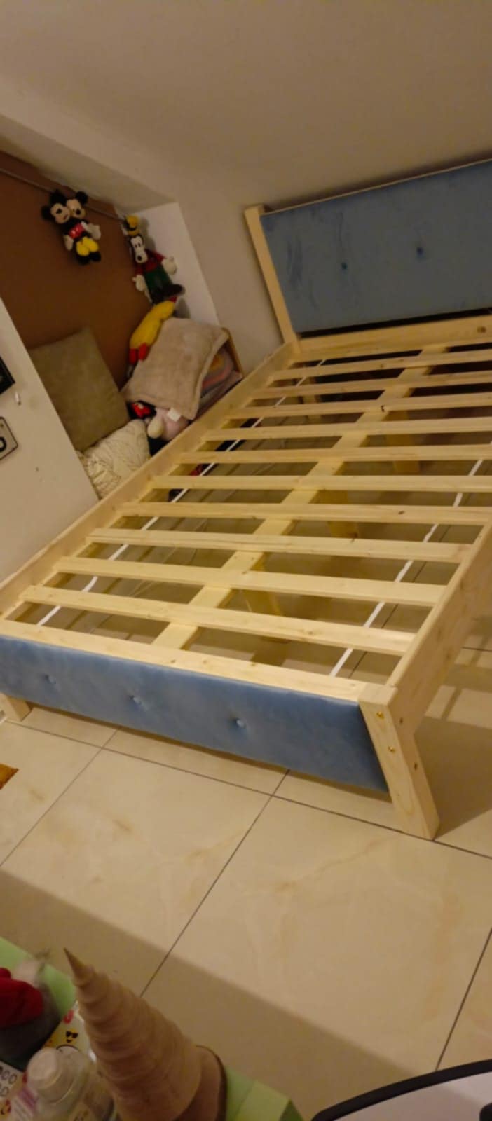 premium massivholzbett – gepolstert, stilvoll & modern (belastbar bis 300kg) premium massivholzbett – gepolstert, stilvoll & modern (belastbar bis 300kg)