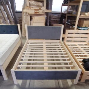 premium massivholz bett – stilvoll, modern & extrem stabil (bis 300 kg) (kopia)